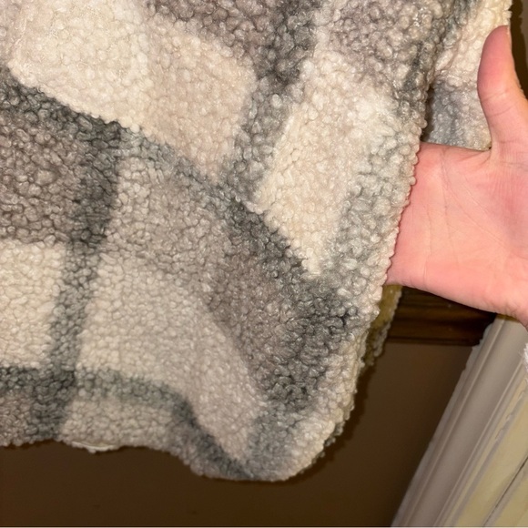 Perch Teddy Plaid Shirt Jacket Shacket Grey White Plus 1X‎ - Picture 7 of 7